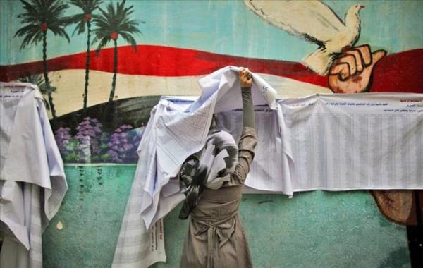 <p>Foto�raf��lar g�nde yakla��k 1600 kadar etkileyici karenin alt�na imza at�yor. Bu kareler ise her y�l Reuters edit�rleri taraf�ndan derlenerek bir kitapta birle�tiriliyor.</p>  M�s�r  <p>Foto�raf��: Ahmed Jadallah</p>