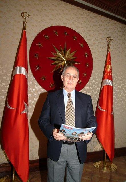 Bir dnem lkemizin Cumhurbakanl grevinde bulunmu Ahmet Necdet Sezer ise BEKTA taraftar idi.