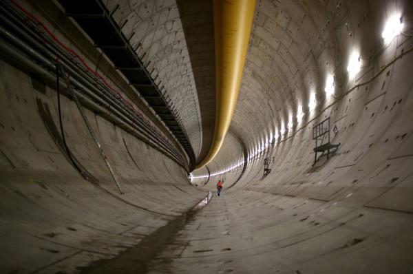 Yeni Zelanda'da bulunan bir yer alt tneli.