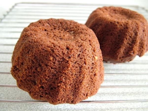 rnein, kahveli kek ve eker gibi eker eii yksek eyleri dzenli olarak yiyorsanz ya da her gece paketlenmi bir ka kek yiyorsanz, ilk olarak bunlardan kurtulun.