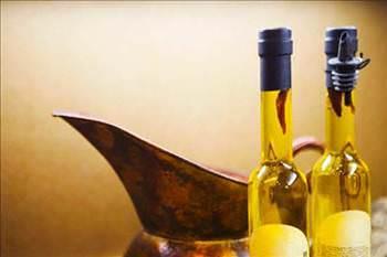 5- Szma zeytinyann iindeki omega 6 ya asitleri, kalori yakmanz kolaylatryor. Bu nedenle gnde bir orba ka kadar zeytinya tketmek faydal.