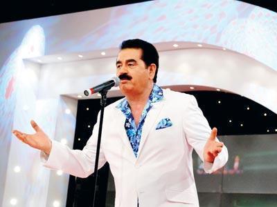 Kim bilir ka inaat iisi bir yandan alp bir yandan trk sylerken gnn birinde brahim Tatlses gibi mehur olmay hayal ediyor hala...