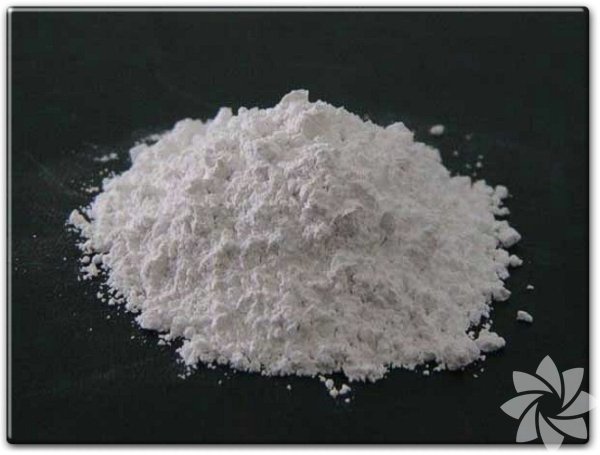 Evdeki halllarnza ylda iki kere bir avu karbonat dkp 2 saat bekleyin sonra elektrikli sprge ile sprn.