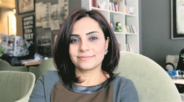 Trkiyeli Ermeni    <br>- SELNA DOAN: Kendisini &#8220;Trkiyeli Ermeni&#8221; olarak tanmlayan avukat Selina Doan, stanbul&#8217;dan girdii seimlerde meclise girmeye hak kazand. Mecliste, btn tekilerin sesi olacan belirten Doan,&#8221;Sesini duyurma imkan bulamayan btn dezavantajl gruplarn sesi olmaya alacam. Hepsini grnr klmak ve muhatap alnmasn salamak iin elimden geleni yapacam&#8221; dedi.