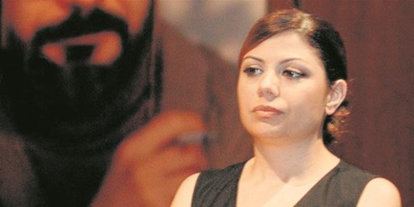 Babam gurur duyard!<br>    - ZEYNEP ALTIOK: zmir&#8217;-den vekil seilen Altok, Sivas Katliamnda katledilen air Metin Altok&#8217;un kz. Seimi kazanan Zeynep Altok, &#8220;Babam yaasayd benimle gurur duyard. Onun verdii mcadeleyi devam ettiriyorum.