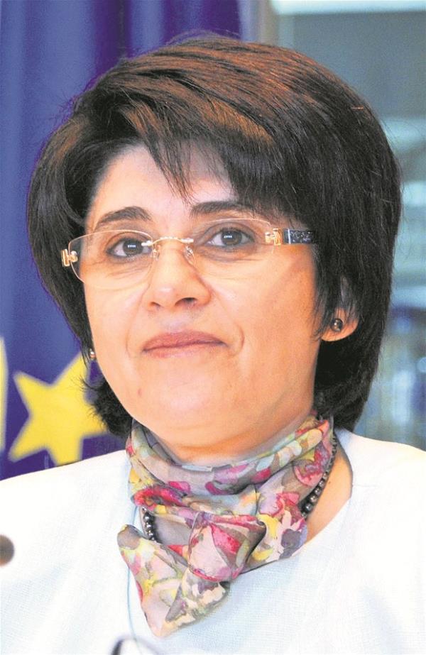 TBMM&#8217;den hapise  <br>  2 Mart 1994&#8217;te, ABD&#8217;de yapt bir konuma yznden, TBMM Genel Kurulu&#8217;nda yaplan oylamada, Orhan Doan, Hatip Dicle, Ahmet Trk, Srr Sakk ve Mahmut Alnak&#8217;la beraber milletvekillii dokunulmazl kaldrld. Ertesi gn dokunulmazlklar kaldrlm olan dier 5 milletvekiliyle birlikte gzaltna alnd. 17 Mart 1994&#8217;te, grup arkadalar Hatip Dicle, Selim Sadak ve Orhan Doan ile birlikte tutuklanarak cezaevine gnderildi. 15 yl hapis cezasna arptrld. Zana 8 Haziran 2004&#8217;te zgrlne kavutu. 12 Haziran 2011 seimlerinde ise bamsz milletvekili olarak meclise bir kez daha girdi.