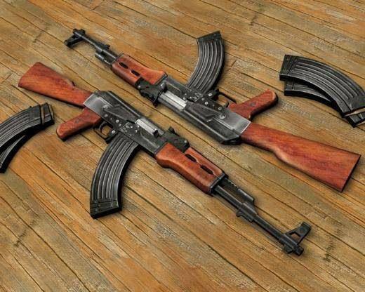 Ak-47 (Kalanikof) makinal tfei 1947 yapmdr; buna ramen bir ok modern silahtan daha yksek kullanm ve hasar puanna sahiptir.