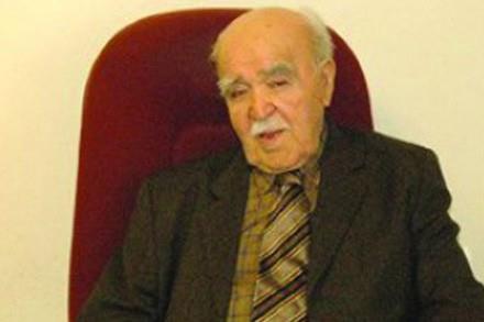 mam Hseyin nciolu, (d. 1920, Gaziantep - . 2009, Gaziantep) Trk siyaseti Babas Gaziantep Mdafaasnn nde gelen isimlerinden Hseyin nciolu'dur. stanbul niversitesi Hukuk Fakltesi'ne kaydn yaptrp 2 yln tamamlamadan niversite eitimini brakmtr. Ticaret ile urat. 1957 Ylnda CHP Merkez le Bakanlna seildi. 1.(XII.), 2.(XIII.), 3.(XIV.), 4.(XV.) ve 5.(XVI.) dnem Gaziantep milletvekillii yapt. 12 Eyll Darbesi'nden sonra aktif siyaseti brakt. Evli ve drt ocuk babasdr. 30 Temmuz 2009 tarihinde yatak odasnda kendisine ait tabanca ile kafasna bir el ate ederek intihar giriiminde bulundu. Yaplan mdahalelere ramen bir gn sonra hayatn kaybetti.