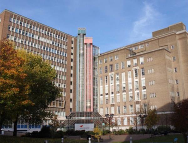 19. Aston University, Birmingham, ngiltere