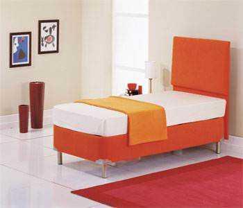 Byk yatak:<br>  Uzmanlara gre yatak en az 180x240 cm boyutlarnda olmal.