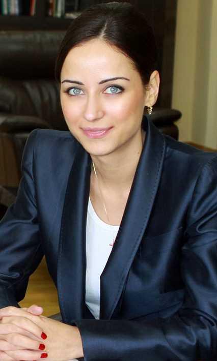 Vera Kobalia- Grcistan  <br>  2 temmuz 2010 ve 25 ekim 2012 tarihleri arasnda Grcistan'n Ekonomi ve Kalknma Bakan olarak grev almtr.