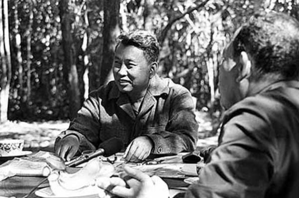 Pol Pot-Kamboya &#8216;Tek bama yapmadm&#8217; 1975-79 arasnda Kamboya&#8217;nn babakan olan Pol Pot, kurduu bask rejiminde bir milyon kiinin lmnden sorumlu tutuluyor.