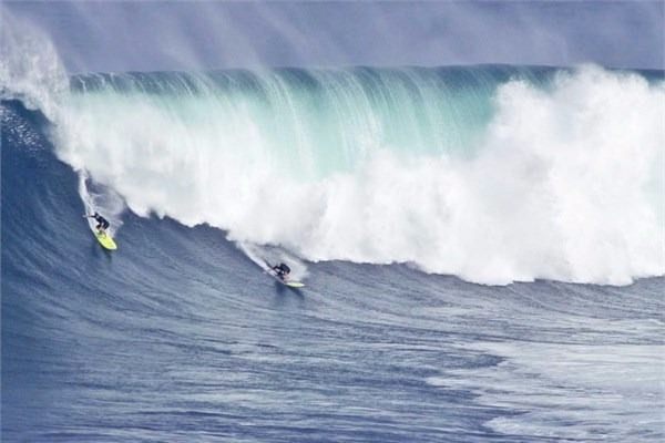 Peahi'de surf - Hawaii