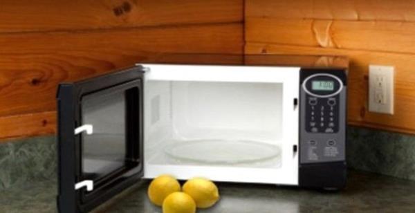 Limon gibi asitli meyveleri daha sulu hale getirmek iin mikrodalga frnda 15-20 saniye stmanz yeterli.