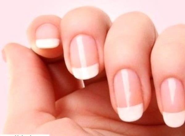 Elinizde can actc bir eytan trna ktysa... Trnak diplerinizi tuzlu suyla ovalayn. Bu tedavi, elinizdeki ilie iyi gelirken ayn zamanda enfeksiyon riskini de ortadan kaldracaktr. Bu tedaviyi birka gn boyunca yapn.