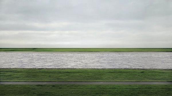 1. Rhein II ? Andreas Gursky (1999) 4,3 milyon dolar