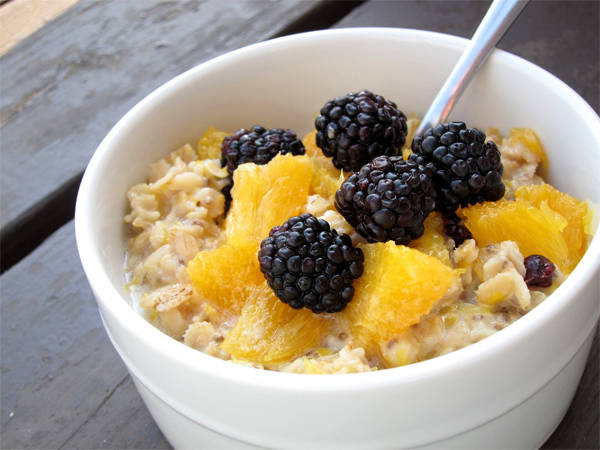 Zengin Ama Salkl Kahvalt  <br>Sabahn ilk n hem salk hem diyet asndan korkun nemli. Sabah ne yediinizin btn gnnz etkilediini unutmayn.