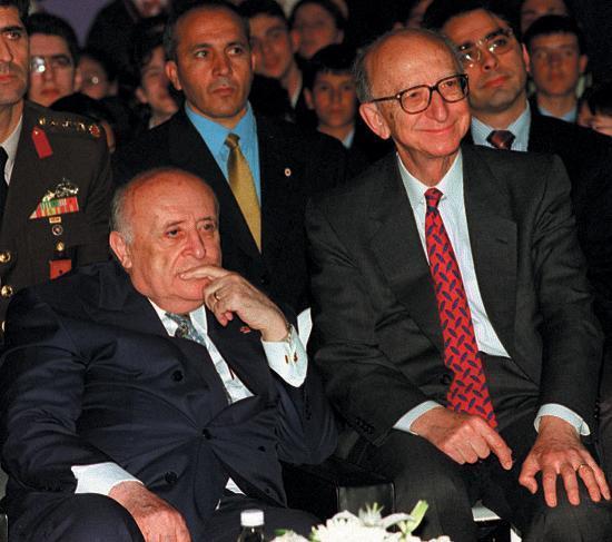 Sleyman Demirel'in lakaplar :    Su Mdr, <br>Barajlar Kral,