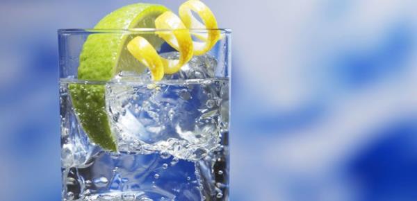 Maden Suyu  <br>  Oru deyince ilk aklma gelen susuz kaldmz saatler. ftardan sonra hem sv hem de ihtiyacmz olan mineralleri karlamamz gerekiyor. Bu sebeple her gn 1 maden suyu ielim.<br>  Ramazan son yllarda yaz aylarna yani havalarn ok scak olduu dnemlere denk geldii iin terle beraber su ve mineral kayb da oluyor. Sadece su imek yetmiyor.