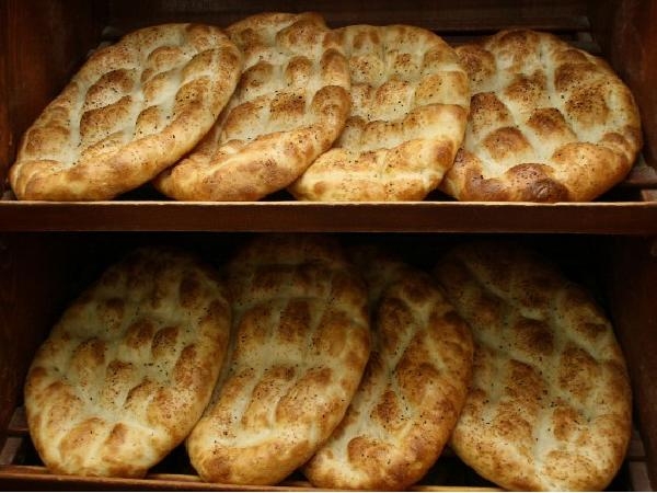 Oru tutarken sadece sahur ve iftar yapanlar hatta sahura kalkmadan sadece iftar yapanlar var. Bunun salkl olmadn imdiden hatrlataym. Ramazannz salkl gesin ki orucunuzu rahat tutabilin. Gelin bu ay iin hazrlk yapalm...