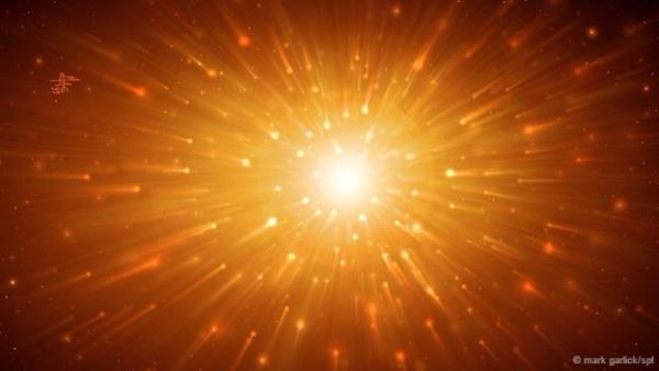 <p>Evren yamulup arplacak</p>  <p>Genel izafiyet, madde ve enerjinin uzay ve zaman yamultup arpttn ifade ediyor. Uzay-zaman ve madde-enerji arasndaki bu iliki tm evren iin geerlidir. Einstein&#8217;a gre evrendeki maddeler evrenin nihai kaderini belirleyecektir.</p>