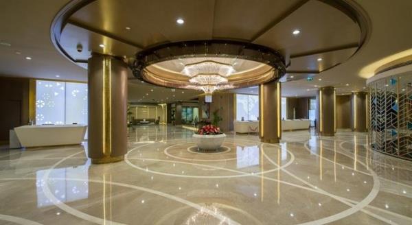 Canl fasln elik edecei ak bfe Ramazan mensnde , lkenin her blgesinden yresel yemekler yer alyor.