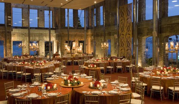 The Marmara Esma Sultan<br>  Boaz serinliinde iftar yapmak istiyorsanz buras tam sizlik.