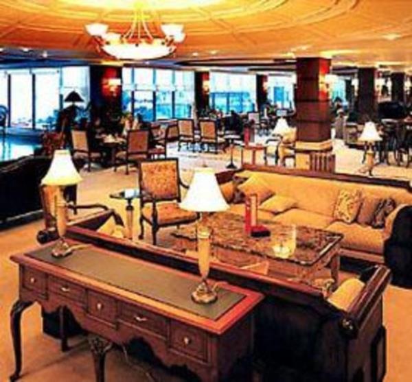 isterseniz Marmara denizine kar ak bfe iftar yapn, ister Marmara Balk Restorannda geleneksel iftar mensn deneyin .