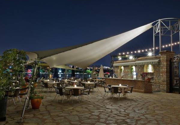 Rahmi Ko Mzesi iinde yer alan restaurantta her gne zel set menler oluturuluyor.