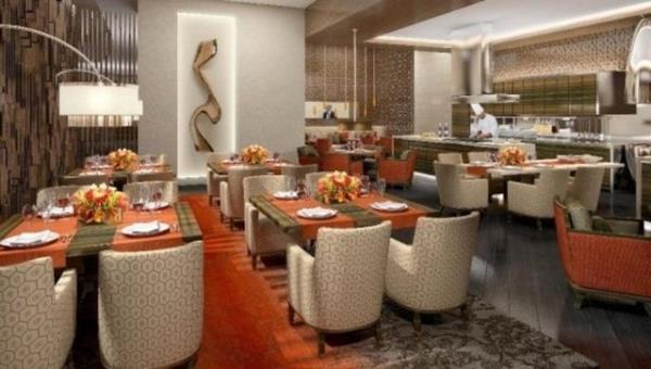 Hatay lezzetleri et ve dondurma istasyonlarda mevcut.