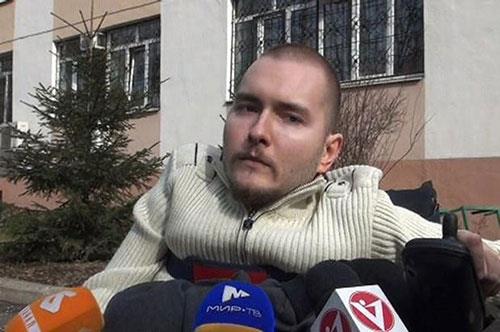 Operasyon nerede gerekleecek?    <br>talyan cerrah Sergio Canavero, ameliyat ABD'de yapmak istiyor ama henz gerekli izinleri alamayan operasyonun nerede gerekleeceine dair nihai karar verilmi deil.