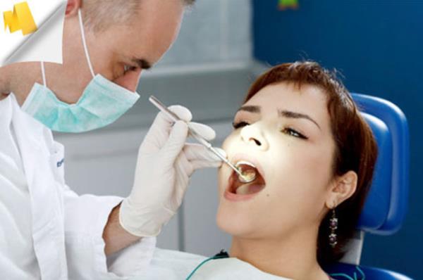 Ancak tedavi srasnda yaplan baka ilemler sebebi ile -mesela az su ile alkalanrken- boaza su, kan veya tedavide kullanlan maddelerden biri kaarsa oru bozulur ve kaza edilmesi gerekir.