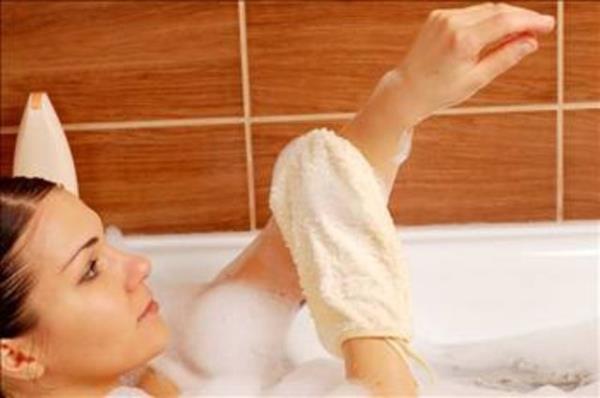 Nitekim Hz. Aie ve mm Seleme validemiz Hz. Peygamber (s.a.s.)&#8217;in Ramazan&#8217;da imsaktan sonra ykandklarn haber vermilerdir.