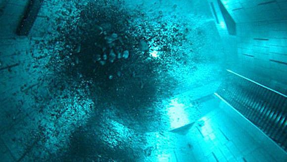 Dnyann en derin havuzu; Belika Brksel&#8217;deki Nemo33, Guinness dnya rekorlar tarafndan, 33 metrelik derinliiyle dnyann en derin yzme havuzu olarak belirlendi.