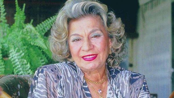 Trkiye'nin ilk kadn ark sz yazar Fikret ene, 94 yanda hayatn kaybetti.ene, aralarnda 'Haykracak Nefesim', 'Uykusuz Her Gece', 'Bir Bakadr Benim Memleketim',Issz Adam filmiyle geni kitlelere ulaan 'Anlamazdn' gibi 300'e yakn arky