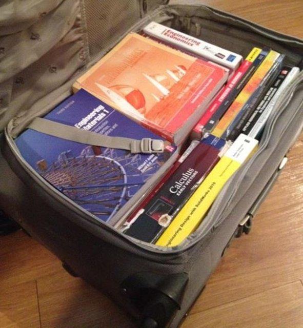 Bir dahaki sefere tanrken: Ar eyalar bavula koyun nk kartonlar kolay ypranr.