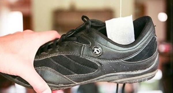 Ayakkablarn kt m kokuyor? Sallama ay poeti koy iine, koku gider.