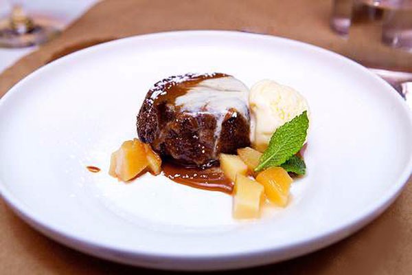 Tka basa doymadan sofradan kalkn