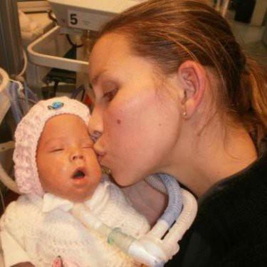 Pek ok uzman tarafndan incelenen bebein l olduuna karar verilmiti, ama morgda bebein ekmecesini atklarnda bebek alamaya balad ve l olmad anlald. Bebee Luz Milagros yani k mucizesi ismi verildi ve u an gl ve salkl bir ocuk.