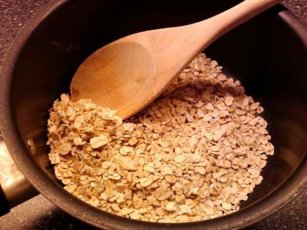 Yulaf, kolesterol drr ve damarlar temizler. nlerinize yulaf eklemenizi neririz.