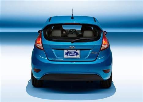 <p>Ford</p>      <p>Fiesta Trend ICA 1.25i 82 PS</p>  <p>  </p>  <p>  42.000 lira</p>