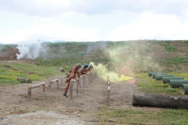 AIR SLAH ATILARI<br>  Kars&#8217;taki 14&#8217;nc Mekanize Piyade Tugay Komutanl ve Erzurum&#8217;daki 9&#8217;uncu Kolordu Tank Tabur Komutanl tarafndan 18-19 Haziran 2015 tarihleri arasnda dzenlenen tatbikatta ise 'Ar Silah Atlar' yapld.