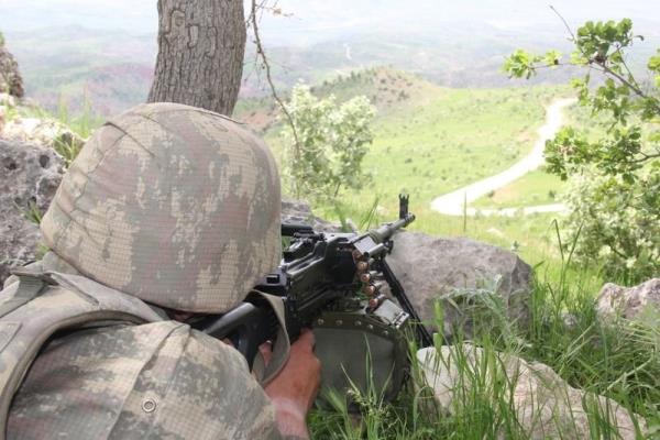 Basna kapal olarak gerekletirilen tatbikatlarn fotoraflar, Genelkurmay Bakanl resmi sitesinde yaynland.