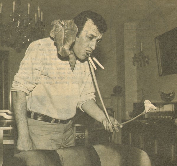 Sadri Alk'tan baarl bir fil taklidi