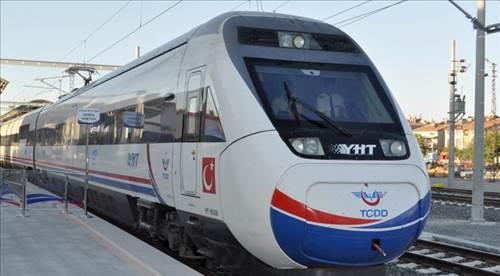 <p><b>14 LDE YKSEK HIZLI TREN</b></p>    5 yl ierisinde Trkiye nufsunun yzde 40'nn yaad 14 ehrin yksek hzl tren hatt ile birbirine balanacan aklad.