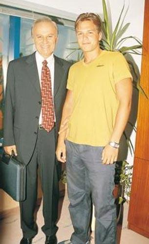 Burak Hun (Ediz Hun'un olu ): Yksek renimini Malta niversitesi&#8217;nde tamamlad.  <br>  Okulun yllk ortalama fiyat: 7000 Euro