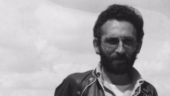 Kldarolu'nun yllar nce ektirdii bu fotoraflarda sakall olmas dikkat ekiyor.