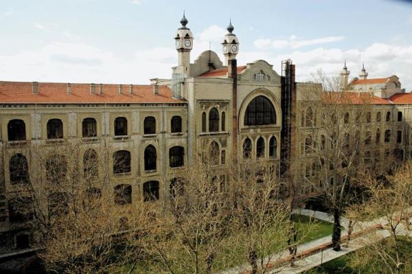 4-Marmara niversitesi  <br>  Ynetici karma oran yzde 9,2