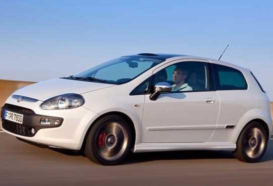 Fiat Punto 1.3 Multijet 95 HP Dizel Ortalama yakt tketimi 100 kilometrede 4.7 litre
