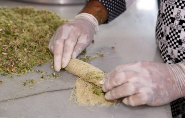 Diyarbakr'n yzyllk lezzeti kadayf ramazan aynn gzde tatls olmay srdryor.